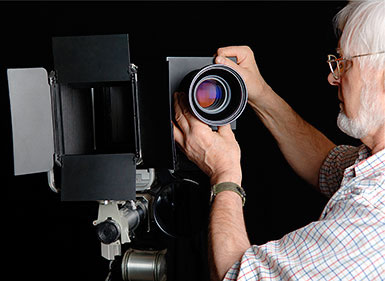 Richard Kenward of Artisan Digital Services with a large format digital camera